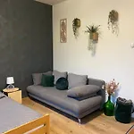 Takacs Vendeghaz Lägenhet