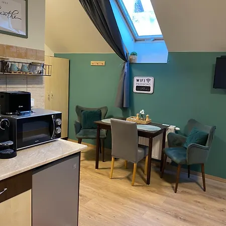 Takacs Vendeghaz Апартаменты *